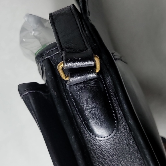 Coach Vintage 70s Black Leather City Bag - Picture 14 of 17